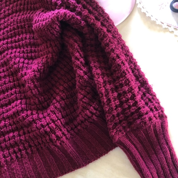 Sold🤩 Express Sweater - Picture 3 of 5